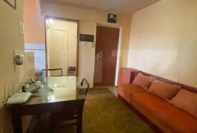 Apartament de vanzare cu 2 camere, 57 mp, zona Piata Garii - 1