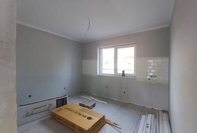 Casa cu 4 camere , priveliste panoramica Ciurbesti - 10