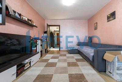 Apartament de vanzare cu doua camere, decomandat - str Cornisa Bistritei Bacau! - 2
