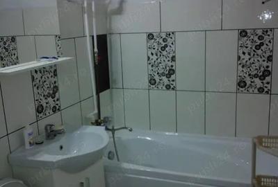 Apartament cu 3 camere decomandat în Crihala - 2