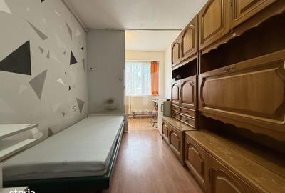 Garsonieră nedecomandată în 7 Noiembrie - 1