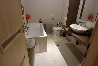 Inchiriez apartament cu 3 camere - 3