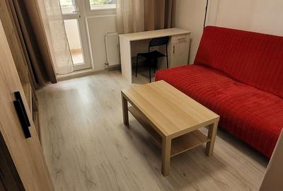 Garsonieră decomandată în Central