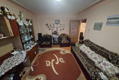 Apartament cu 3 camere semidecomandat în Dacia - 2