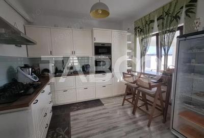 Casa individuala de vanzare 5 camere 172 mp utili 463 mp teren Sibiu - 3