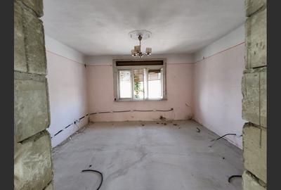 Casă cu 5 camere cu Canalizare în Gării - 6
