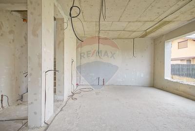 Casa spatioasa la gri, 4 camere, 3 bai, teren 500 mp - zona Bartolomeu - 17