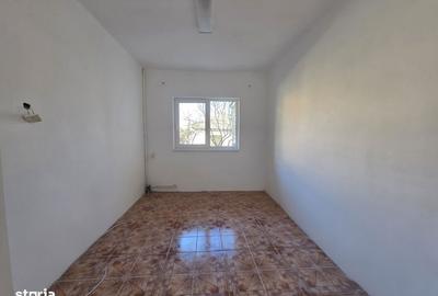 Casă cu 3 camere în Andrei Mureșanu - 9