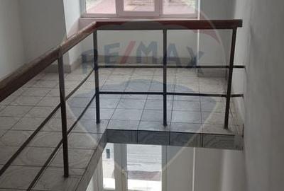 Spațiu comercial, de 120 mp, în Central - 2