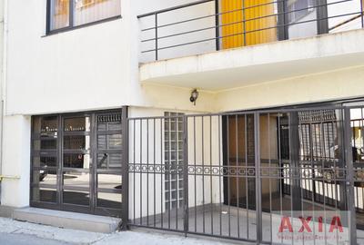 Birou, de 420 mp, în Victoriei