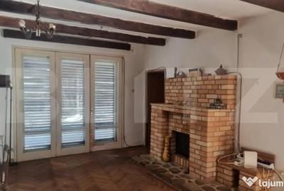 Casă cu 4 camere cu Teren 2800 Mp în Central - 3