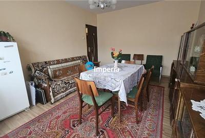 Apartament 4 camere de vanzare in Iasi  zona Dacia, etaj 2 - 2