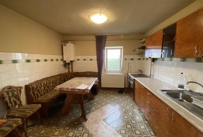 Apartament cu 2 camere semidecomandat, mobilat în Freidorf - 3