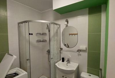 Garsonieră decomandată în Baza 3 - 6