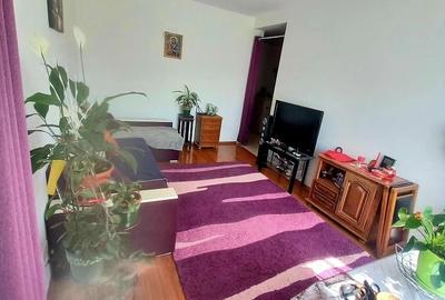 Apartament cu 3 camere decomandat, mobilat în Central