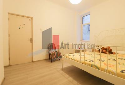 Apartamentul "REHEGUA" , stradal, bloc "REABILITAT" - 8