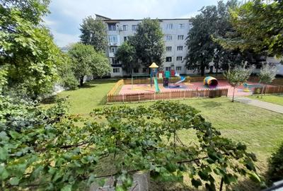 Apartament cu 2 camere semidecomandat, mobilat în Decebal - 16