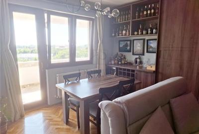 ULTRACENTRAL - 3 cam - Spatios - Decomandat - Terasa - Renovata - Etaj Intermedi - 4