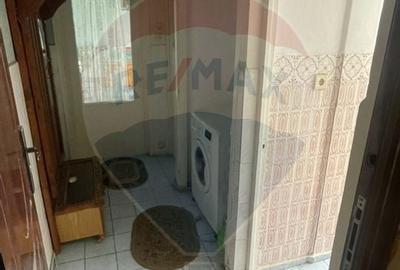 Apartament cu 2 camere de vanzare in zona Craiovita Noua - 3