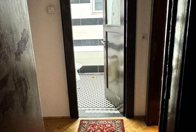 4 camere Magheru, interbelic, circular,2 balcoane, 2 băi geam, terasă, boxă, ASE - 23
