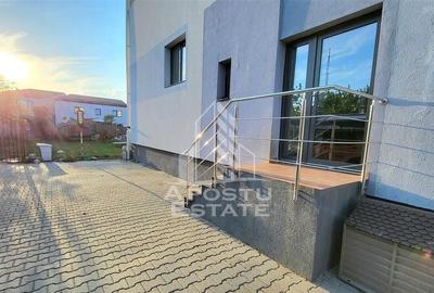 Casă cu 6 camere cu Teren 800 Mp în Buziașului