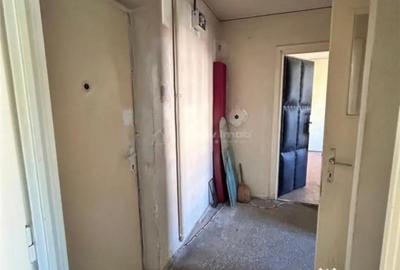 Apartament cu 3 camere semidecomandat în Central - 9