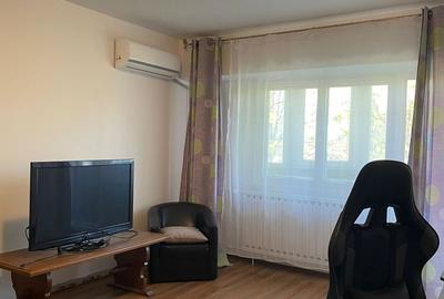 Garsonieră decomandată, mobilată în Tei - 4