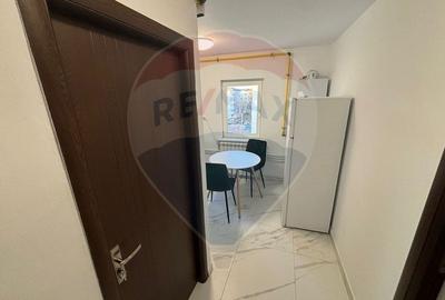 Garsoniera confort 1, decomandata, etaj 4/4  Zona Nord - 3