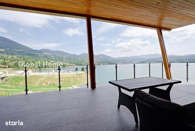 Casă cu Teren 3888 Mp în Est - 3