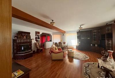 Casă cu 4 camere în Zăvoi - 15