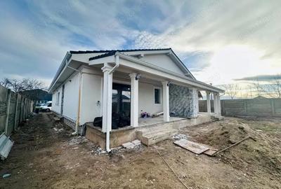 Casă cu 4 camere cu Teren 420 Mp în Bucovăț (Remetea Mare) - 10