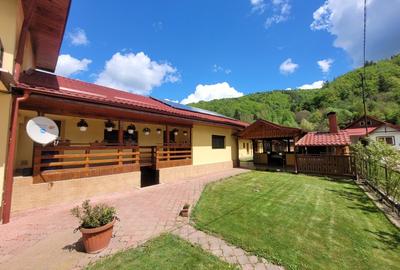Vila unica la munte, super dotata si utilata - 4