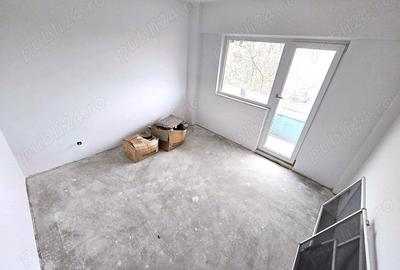 Apartament cu 4 camere semidecomandat în Micro 16 - 5