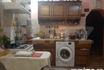 Casă cu 4 camere cu Teren 330 Mp în Central - 2