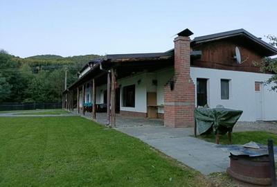 Casă cu 4 camere în Valea Dobârlăului - 1