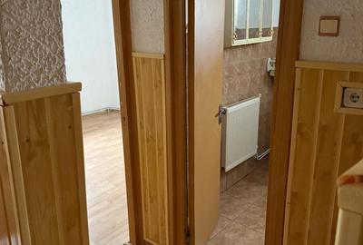 Apartament cu 4 camere decomandat în Central - 1