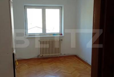 Apartament cu 3 camere decomandat în George Enescu - 1