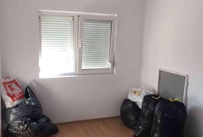 Apartament cu 4 camere decomandat în Murfatlar - 2