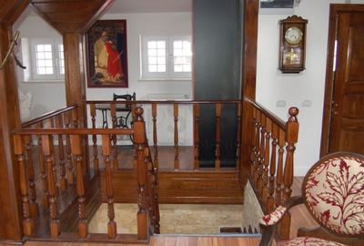 Casă individuală cu 5 camere cu Canalizare în Parcul Carol - 12