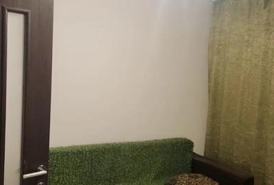 PROPRIETAR vand apartament decomandat 2 camere - 4