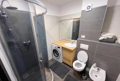 Apartament 2 camere, decomandat - zona Tractorul - 2