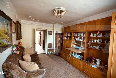 Apartament cu 3 camere în Central - 11