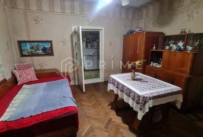 Casă cu teren de 1.000 m² – utilități complete, ideală pentru renovare - 2