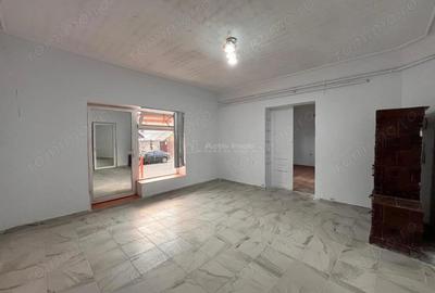 Lugoj, Casa, Teren 851 Mp., Zona Pietei, SemiCentral - 9