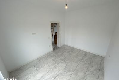 Casă cu 3 camere decomandat cu Teren 330 Mp în Moșnița Nouă - 9