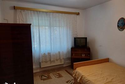 Apartament cu 2 camere semidecomandat în Micro 9 - 6
