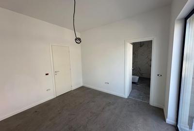 Eleganță Contemporană pe Trei Niveluri - Triplex cu Terase Panoramice - 13