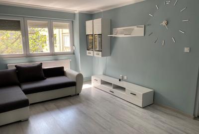 Apartament cu 3 camere semidecomandat în Central - 5