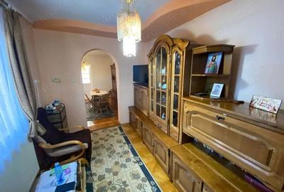 BRASADAS vinde casa 6 cam 2 bai cu tern 3.3 ari in zona 14 Mai. - 19