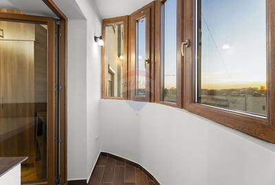 Apartament 3 camere de inchiriat, 2 bai, balcon, Bdul. Revolutiei Apartament 3 camere de inchiriat, 2 bai, balcon, Bdul. Revolutiei - 8